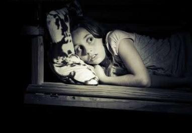 想玩黑夜恐怖症2?这里有所有版本资源!