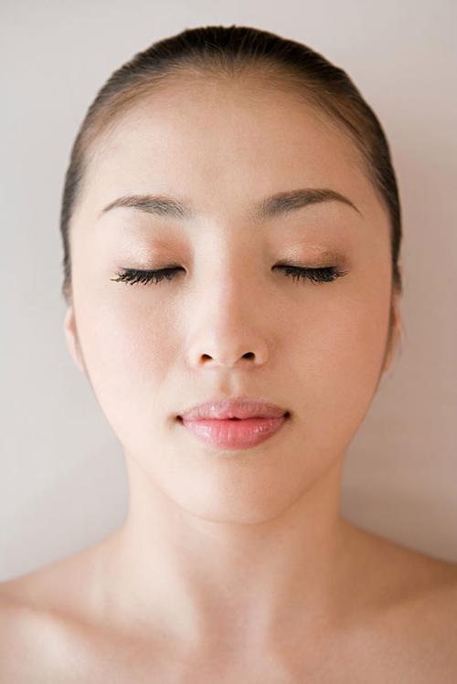 想下载闭着眼睛的图片?这里有各种资源!