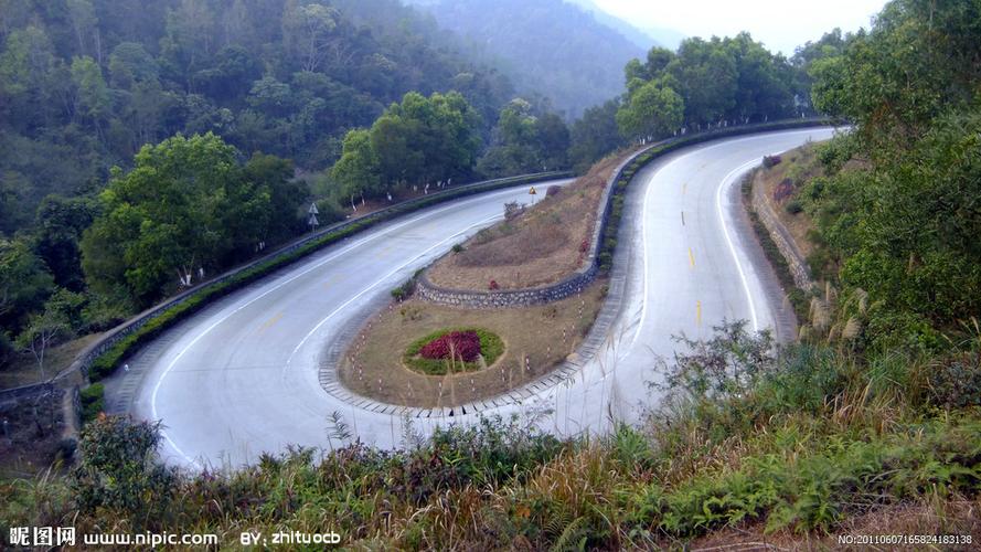 国内打不开！峰回路转内置汉化论坛完整版下载