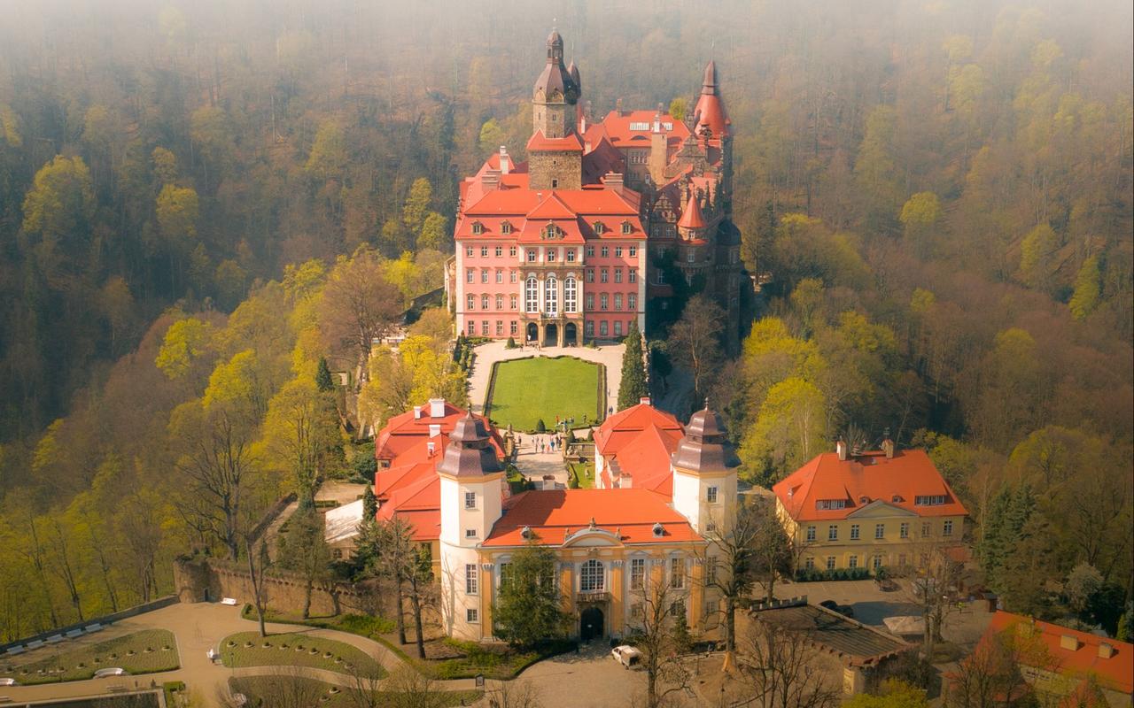 布兰肯斯波怎么样？这篇攻略带你玩转当地景点！