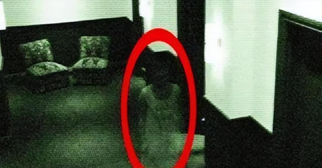 想玩屋内有鬼?教你快速下载游戏