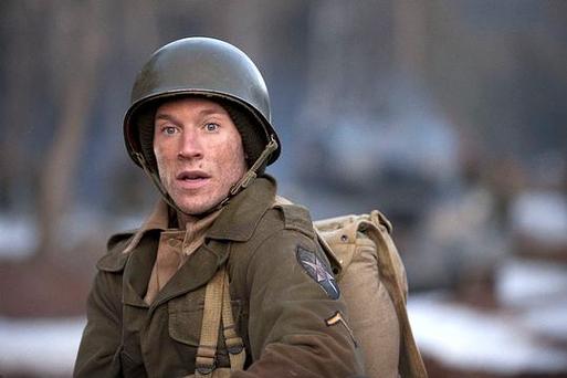 二战英雄连：真实还原二战战场，感受英雄的热血与牺牲！