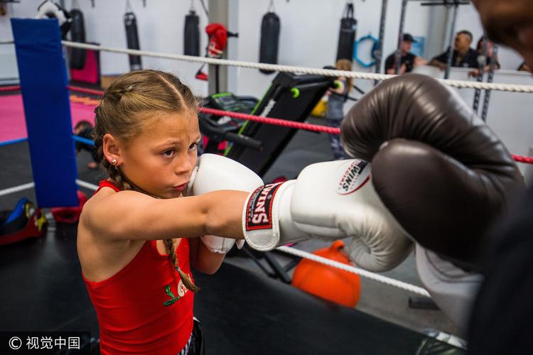 解读格斗女孩：剧情介绍及影评，带你走进这个复杂女孩的世界
