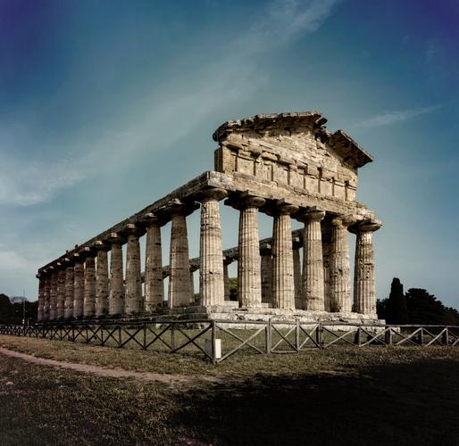 神庙故事：探访那些充满传奇色彩的神庙