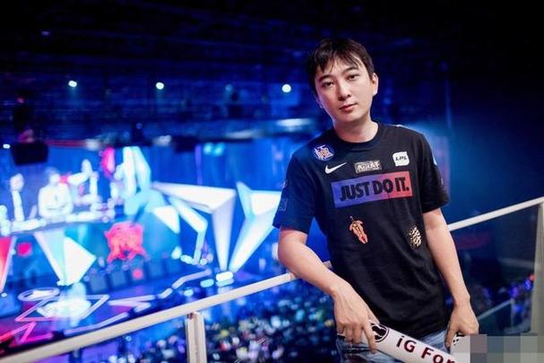 王思聪LOL：他到底有多爱玩？那些年校长玩过的游戏