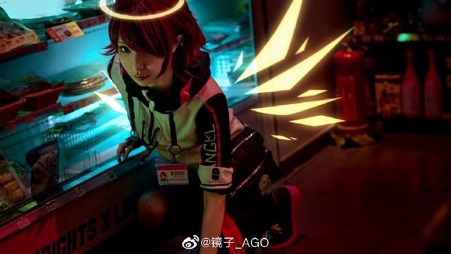 他沉迷的蓝鸟军团游戏，到底好不好玩？深度体验评测！