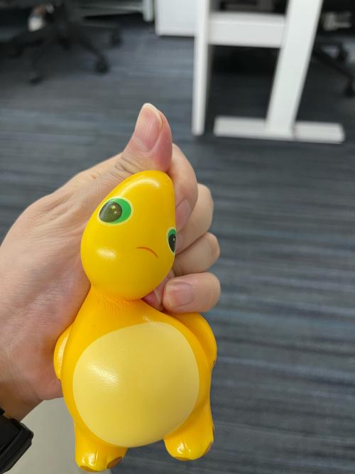 靠送奇怪玩具，解锁杨过游戏隐藏剧情！