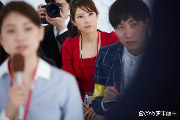 职场狂想曲最新版:揭秘职场那些事儿