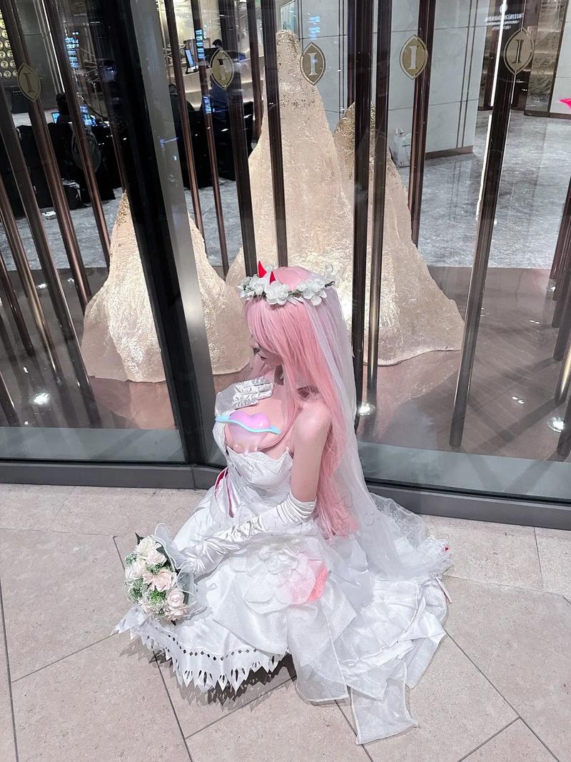 新婚妻子的Cosplay生活官方网站:探秘新婚夫妻的Cosplay世界