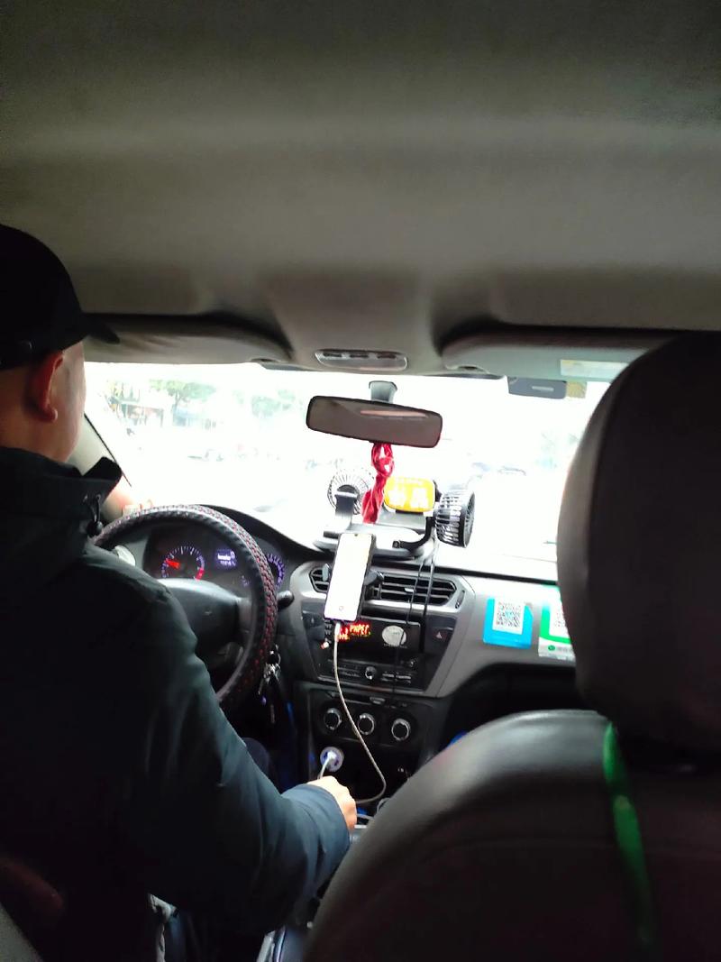 想体验出租车司机生活?试试这款游戏!成为出租车司机游戏介绍