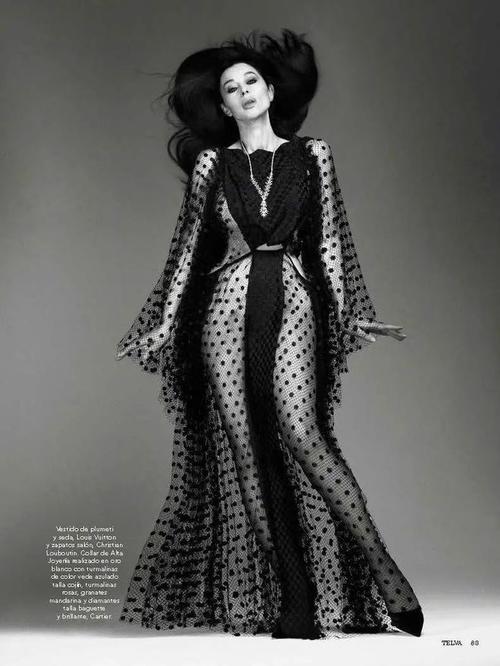 揭秘时尚女王莫妮卡最新版本：EP4 V11.00 Extra详解