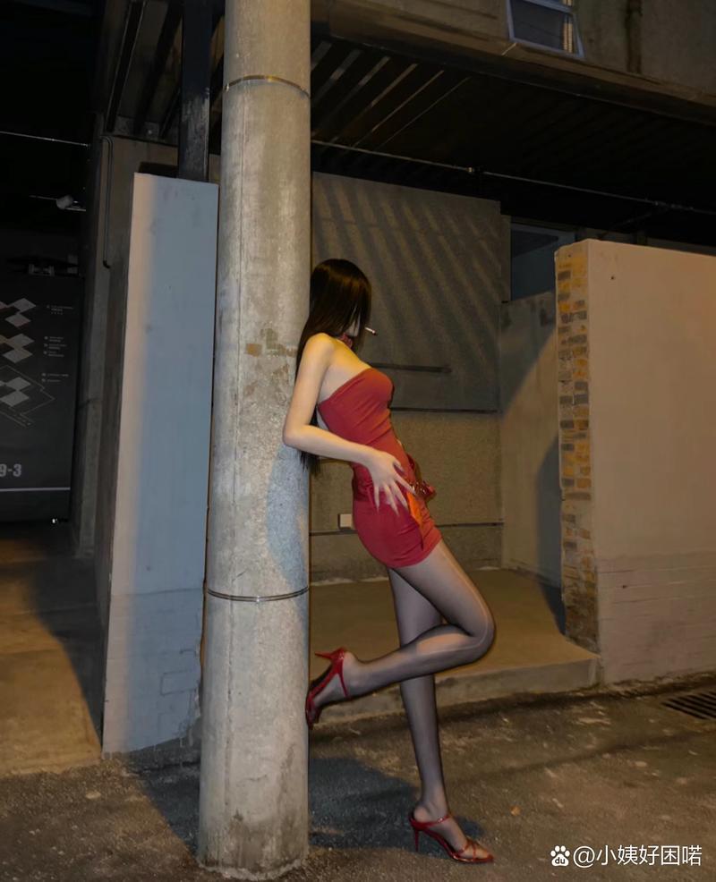 火爆街区淑女掌控者最新版本:解锁更多时尚元素和玩法