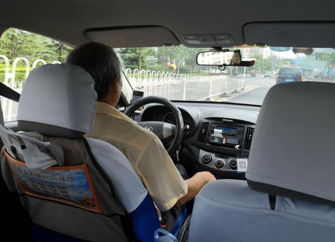 想体验出租车司机生活?试试这款游戏!成为出租车司机游戏介绍