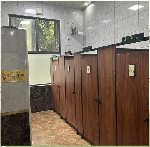 想玩夏日小公园的厕所？官网入口及游戏配置要求