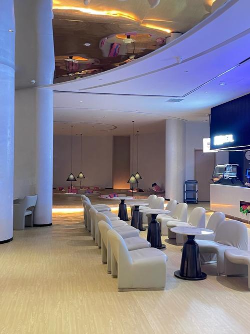 水疗中心地址变更通知：新的舒适体验等你来！