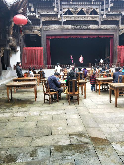 活色生香官方网站:剧情解析、角色分析,深度解读等你来看