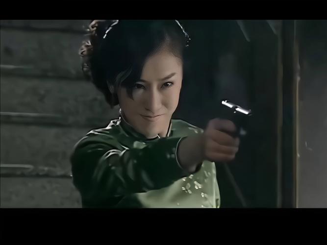 卧底女特工游戏介绍:潜入敌营,智勇双全的精彩冒险