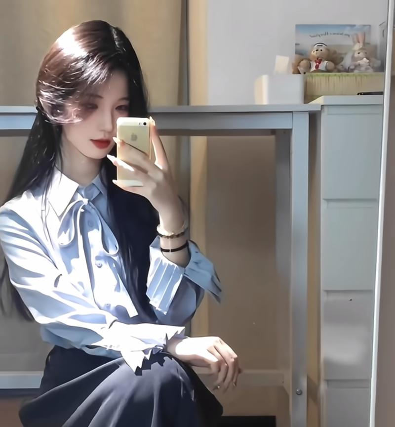 热辣可爱制服游戏下载大全：满足你的换装愿望！