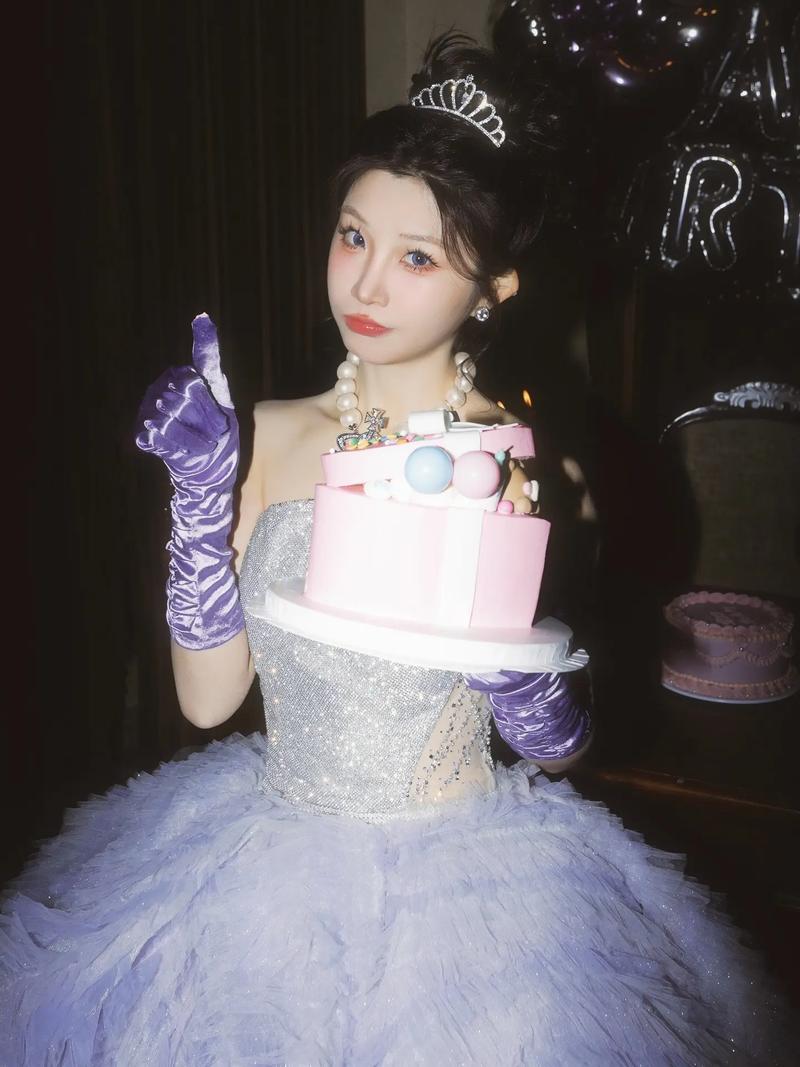 最新草莓粥粥作品地址，不容错过的高清资源合集！