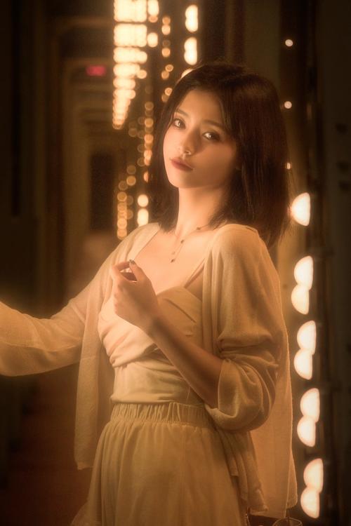 和姐姐一起的夏天3369acG安卓版下载：玩家都在这里下载