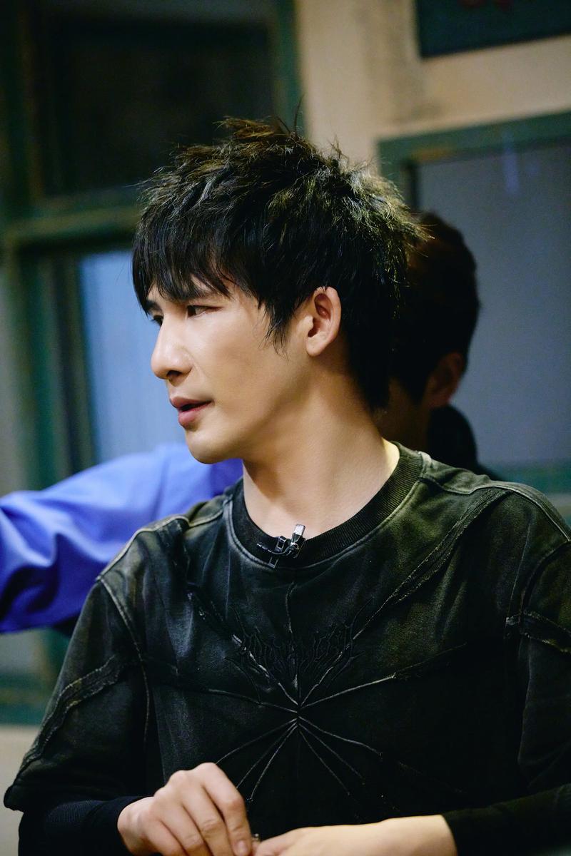 打工人张伟游戏官网:休闲解密,轻松闯关!