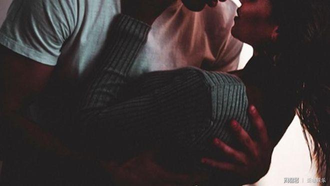 援交幻想版本大全：深度解析网络色情背后的真相