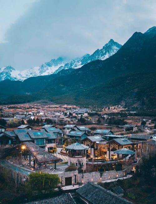 三个女孩的雪山别墅:绅士游戏精彩剧情