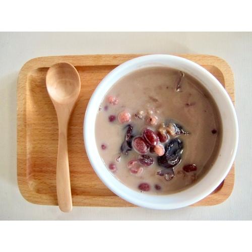 想看草莓粥粥最新版本?这里有你想要的全部资源!