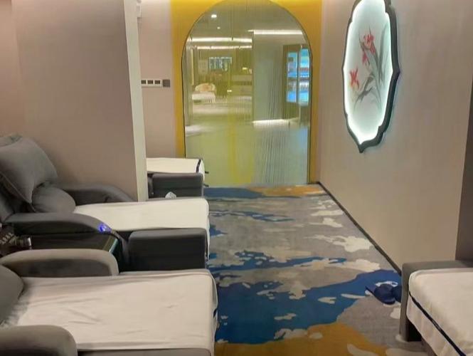 水疗中心地址变更通知：新的舒适体验等你来！