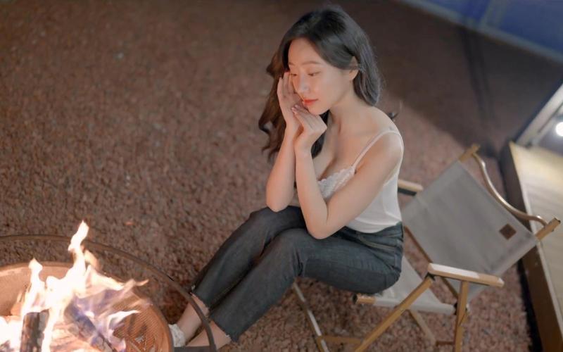 韩国YeonWoo最新动态:比基尼写真惊艳众人!