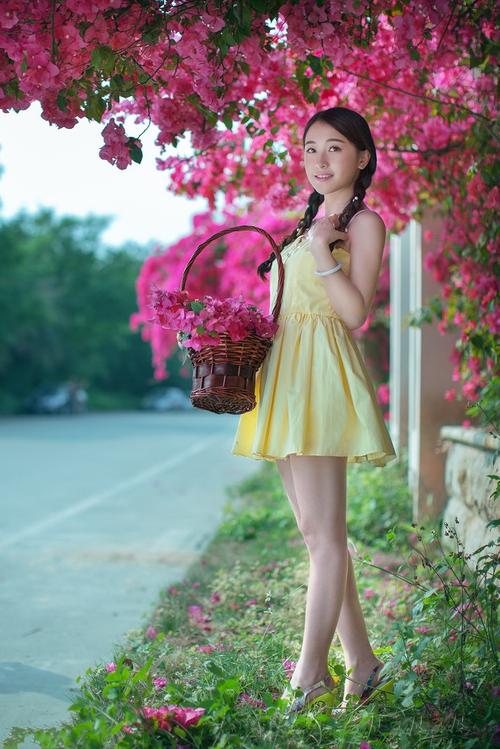 安卓手机如何下载都市媚影？新手玩家必看攻略