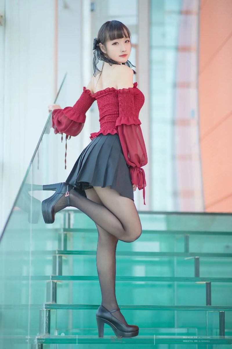 巫小萤汉化版最新更新内容：有哪些精彩新内容？