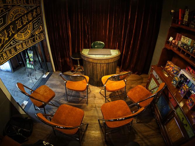 双人会所汉化版最新更新：内容详解及下载方式