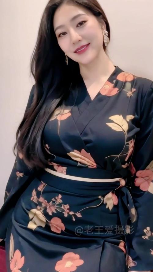 我爱熟女v0.8安卓下载：超火熟女游戏，等你来体验！