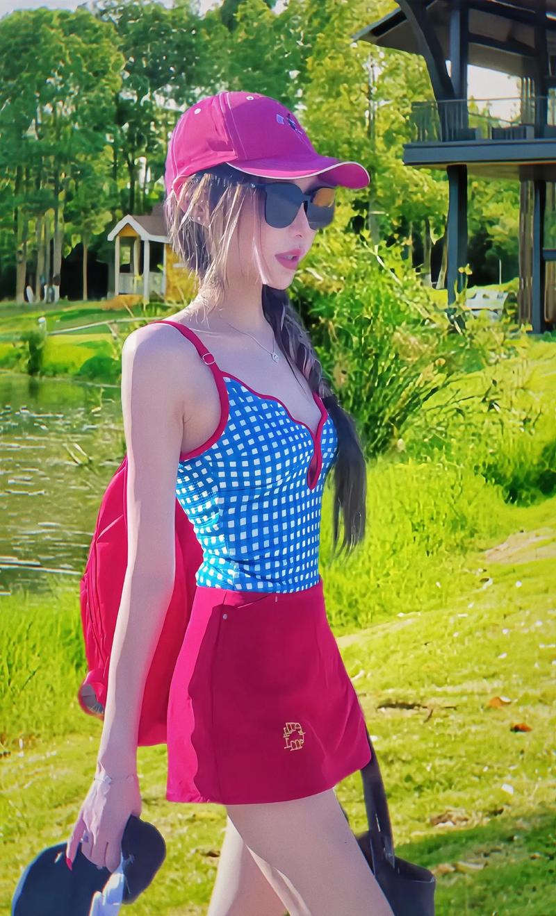 想看爆汝太太夏日生活？这里有各个版本，任你挑选