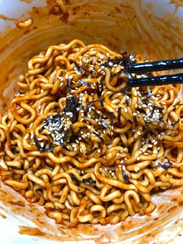 想看草莓粥粥最新版本?这里有你想要的全部资源!